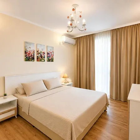 City Center Boutique Apartment - Walk Everywhere * 普罗夫迪夫
